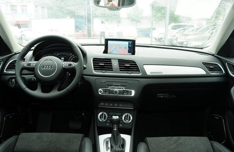 2012款 40 TFSI運動型