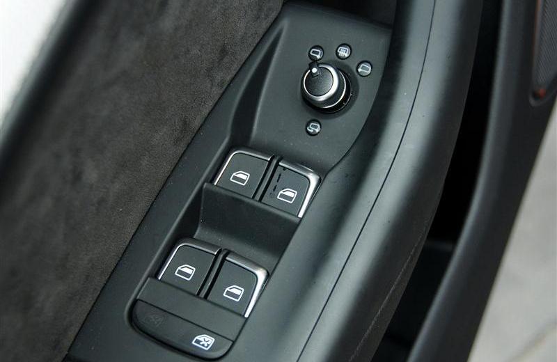 2012款 40 TFSI運(yùn)動(dòng)型