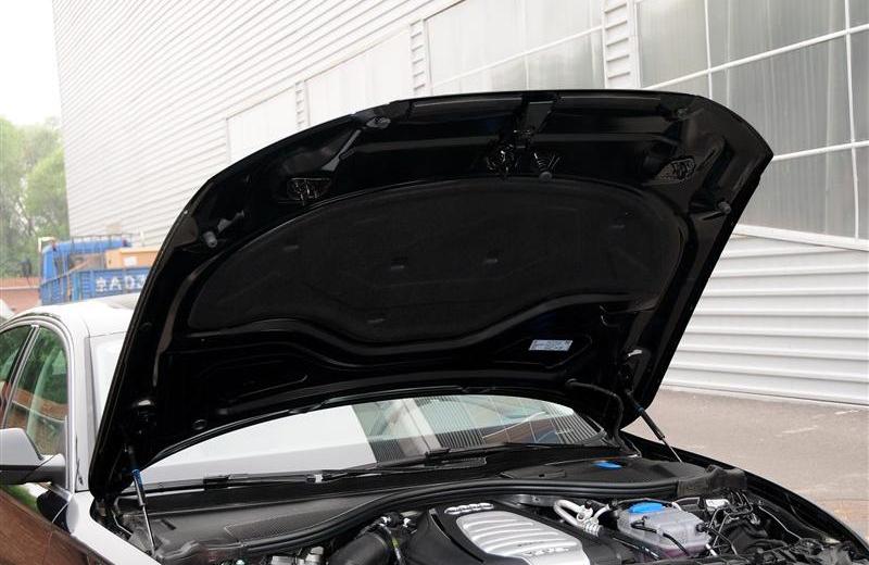 2012款 30 FSI 舒適型