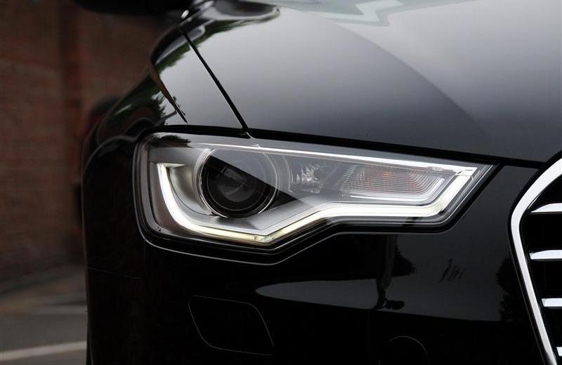 2012款 30 FSI 舒適型