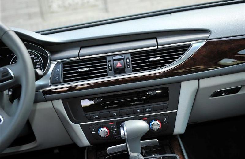 2012款 30 FSI 豪華型