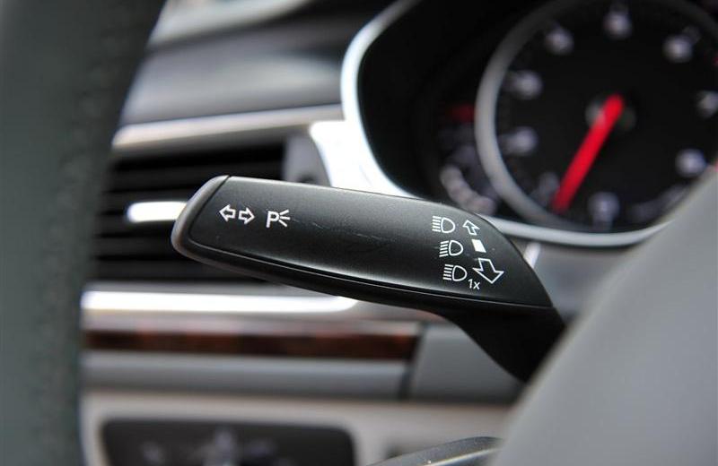 2012款 30 FSI 豪華型