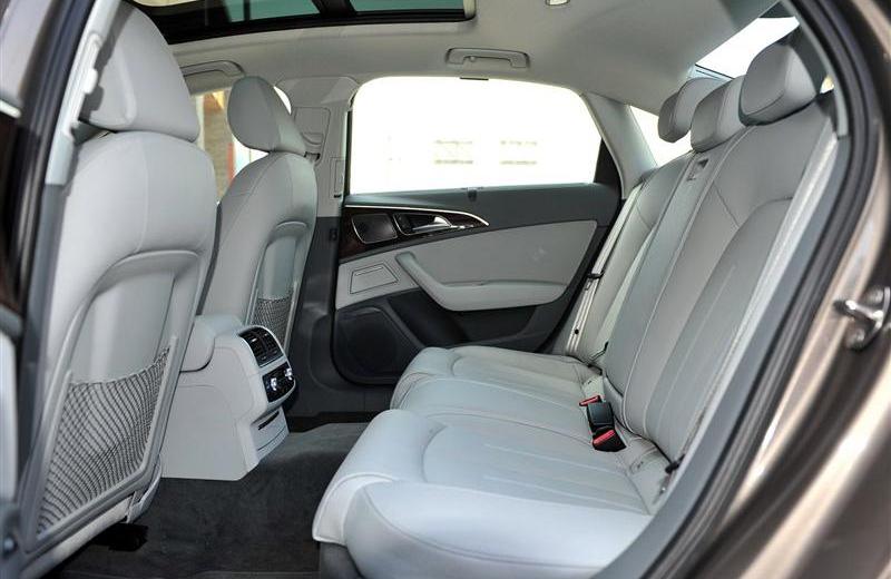 2012款 30 FSI 豪華型