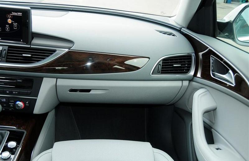 2012款 35 FSI 舒適型