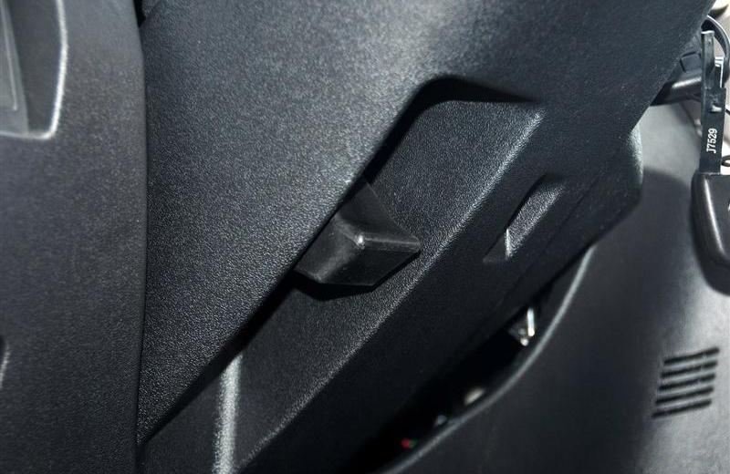 2012款 1.5L 兩驅舒適型