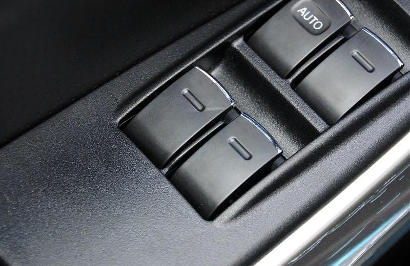 2012款 1.5L 兩驅舒適型