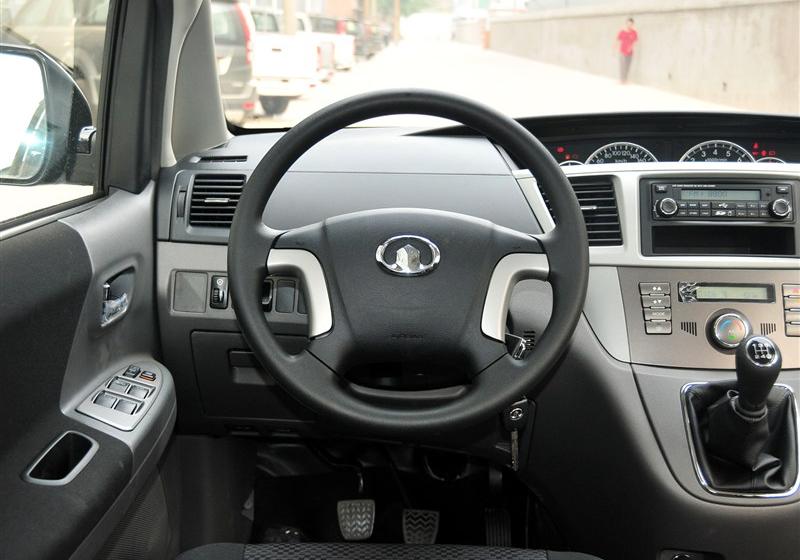 2012款 1.5T 手動(dòng)實(shí)尚型