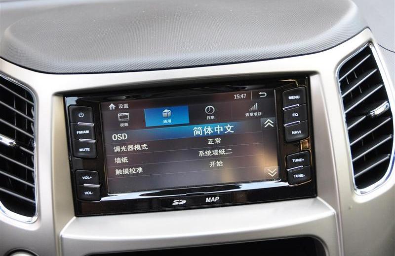 2012款 1.5L 兩驅(qū)豪華型