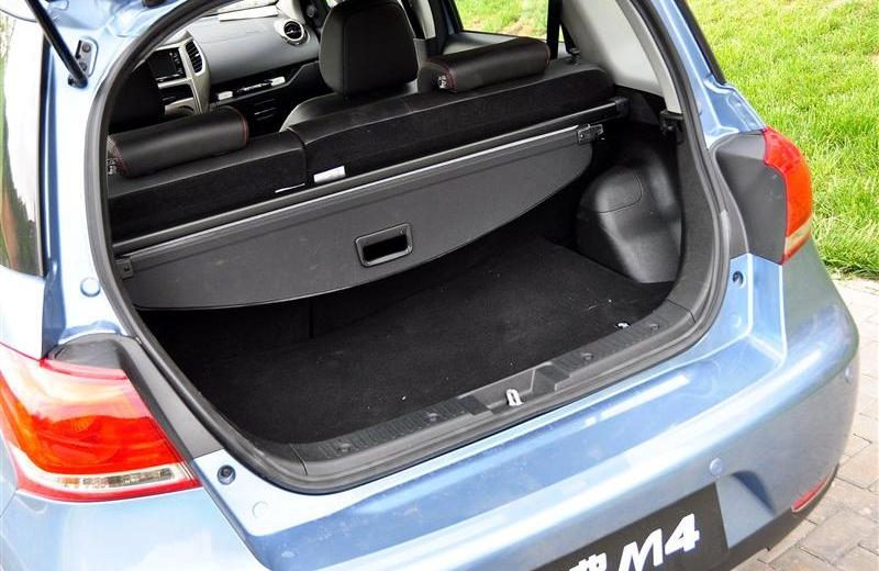 2012款 1.5L 兩驅(qū)豪華型