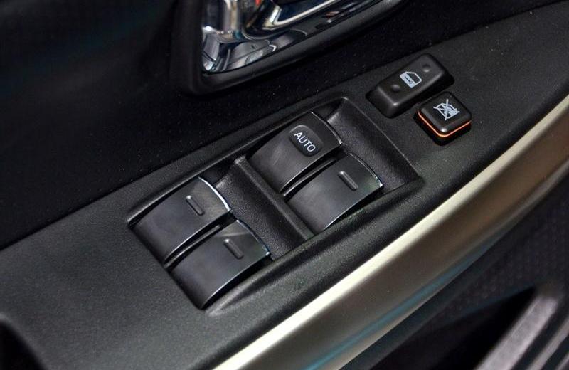 2012款 1.5L 兩驅精英型