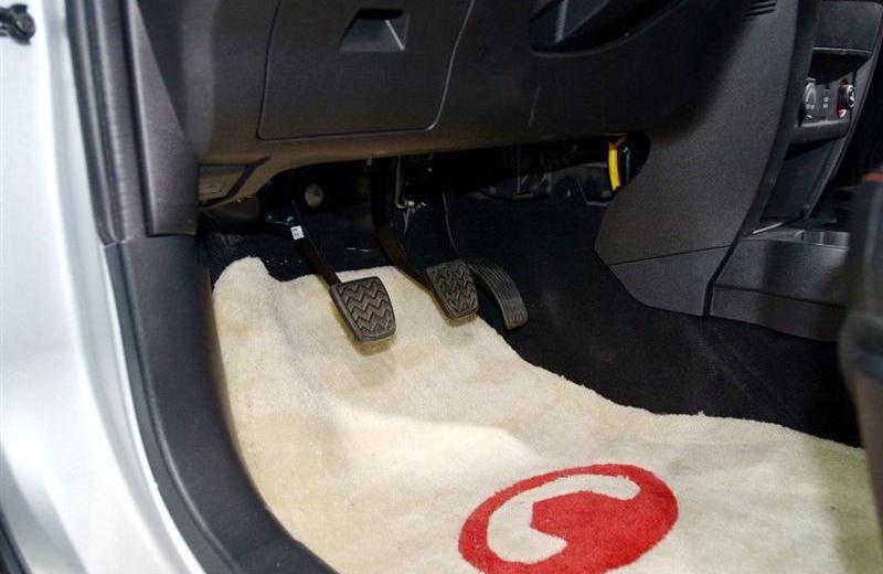 2012款 1.5L 兩驅精英型