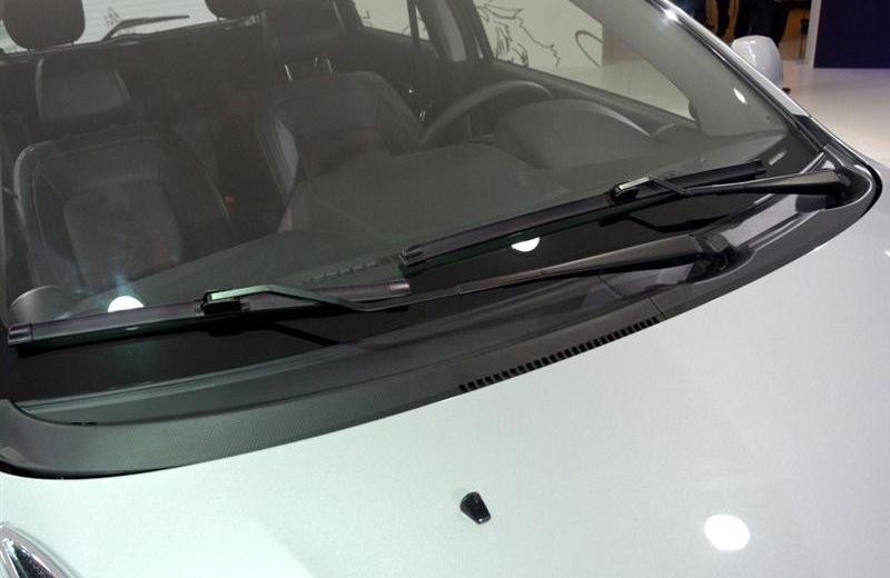 2012款 1.5L 兩驅精英型