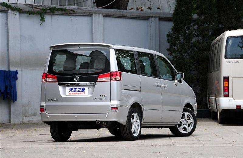 2012款 2.0 自動豪華型 7座