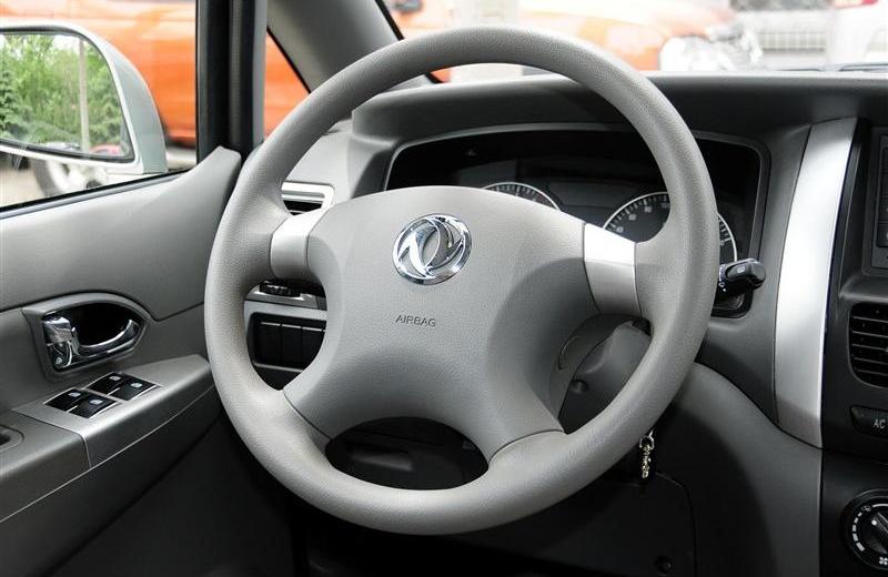 2012款 2.0 自動(dòng)豪華型 7座