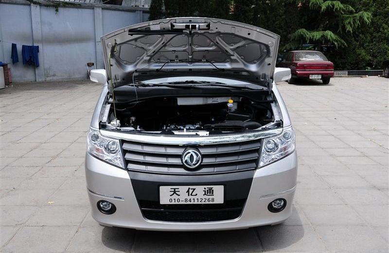 2012款 2.0 自動豪華型 7座