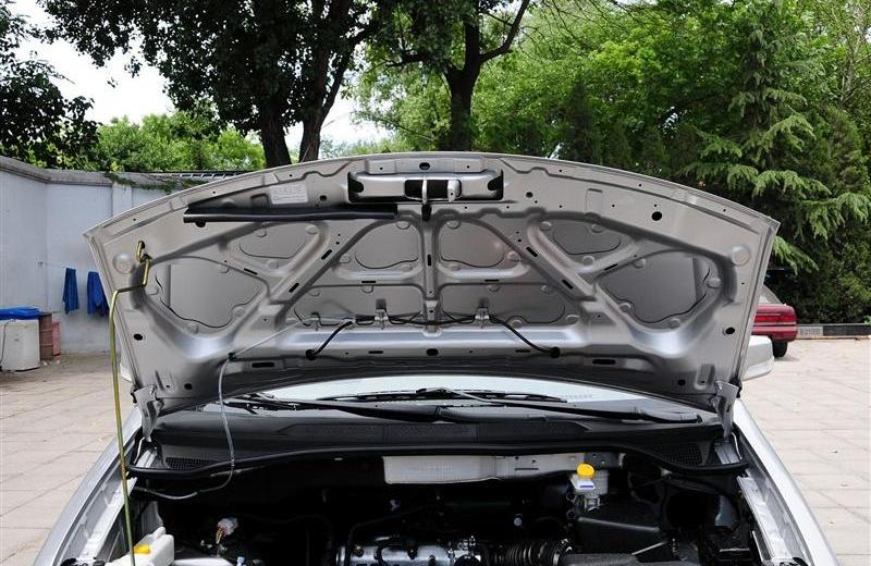 2012款 2.0 自動豪華型 7座