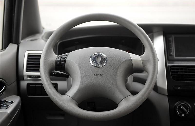 2012款 2.0 自動旗艦型 7座