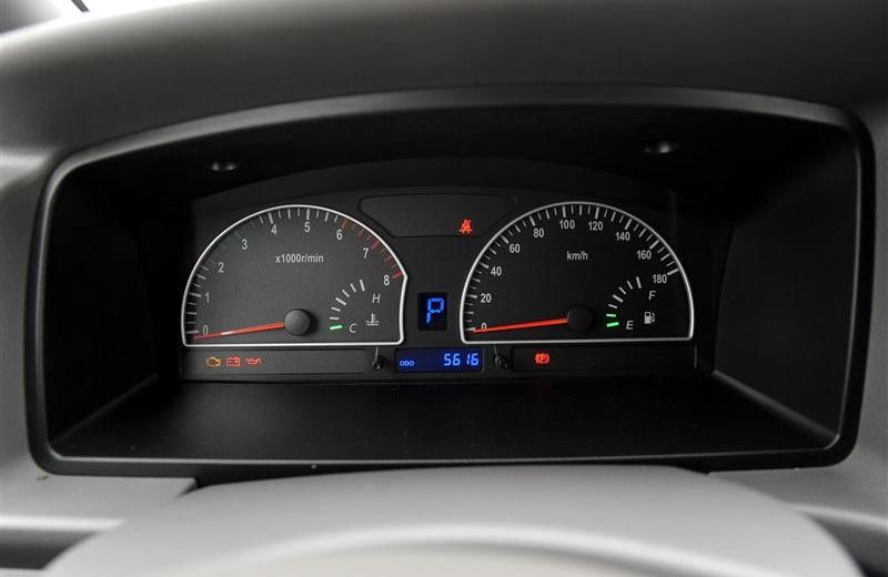 2012款 2.0 自動旗艦型 7座