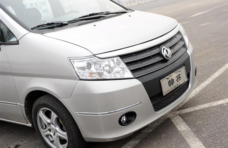 2012款 2.0 自動旗艦型 7座