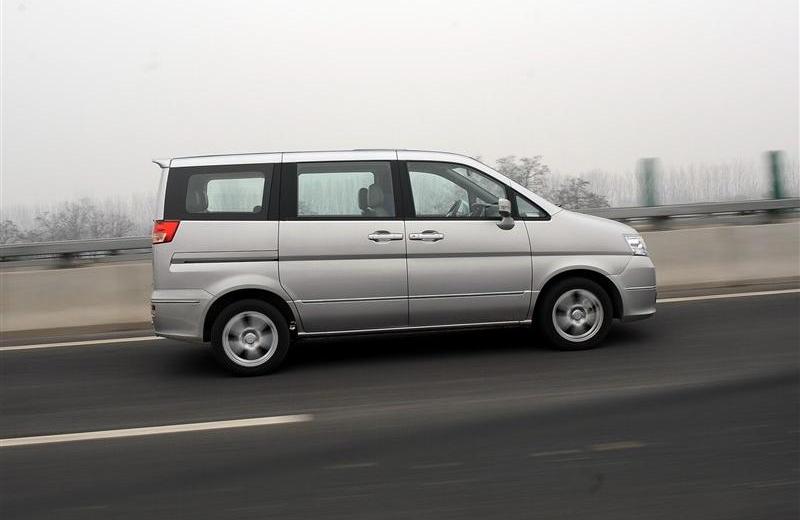 2012款 2.0 自動旗艦型 7座