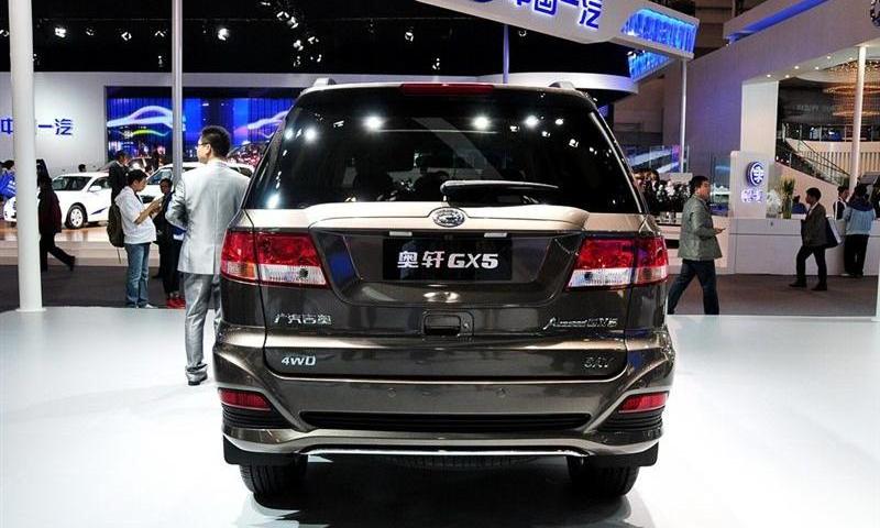 2012款 2.4 汽油自動四驅(qū)天窗版