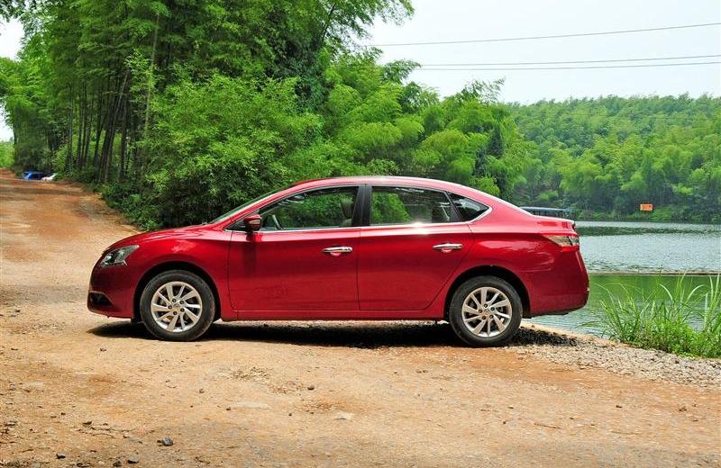 2012款 1.8XL 手動(dòng)豪華版