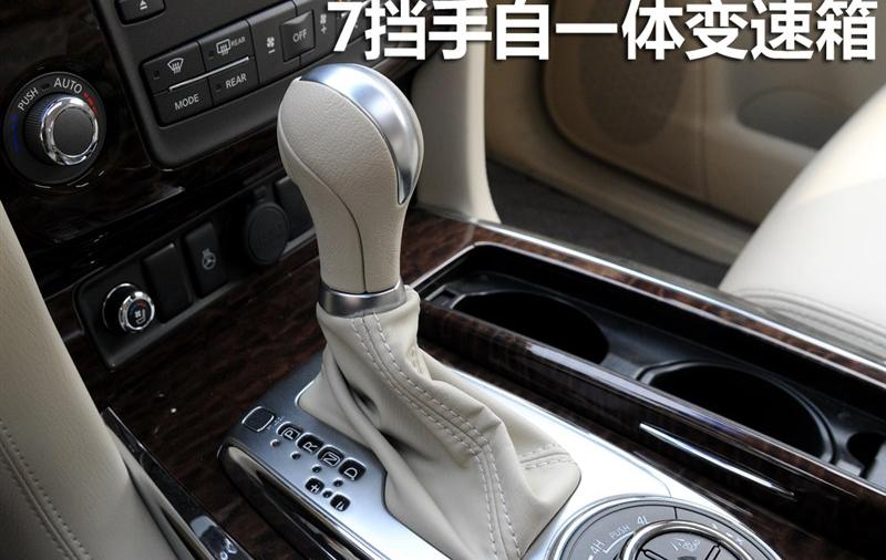 2012款 5.6 V8旗艦版