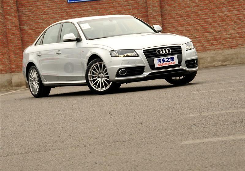 2012款 2.0 TFSI 自動運動型