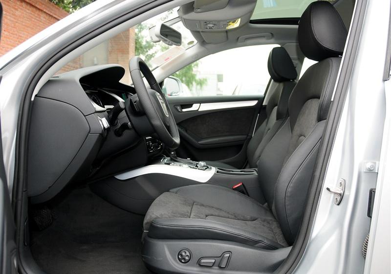 2012款 2.0 TFSI 自動運動型