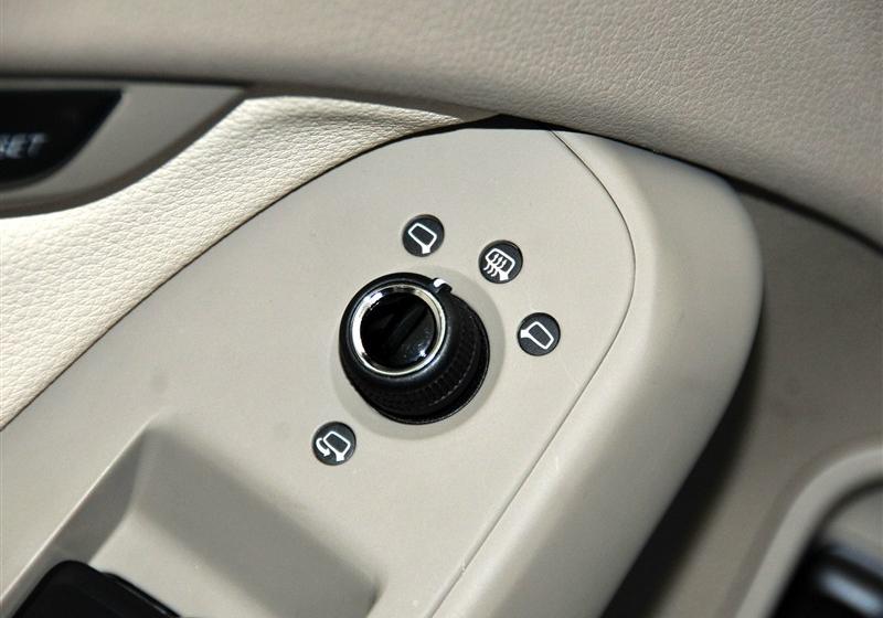 2012款 2.0 TFSI 自動(dòng)技術(shù)型