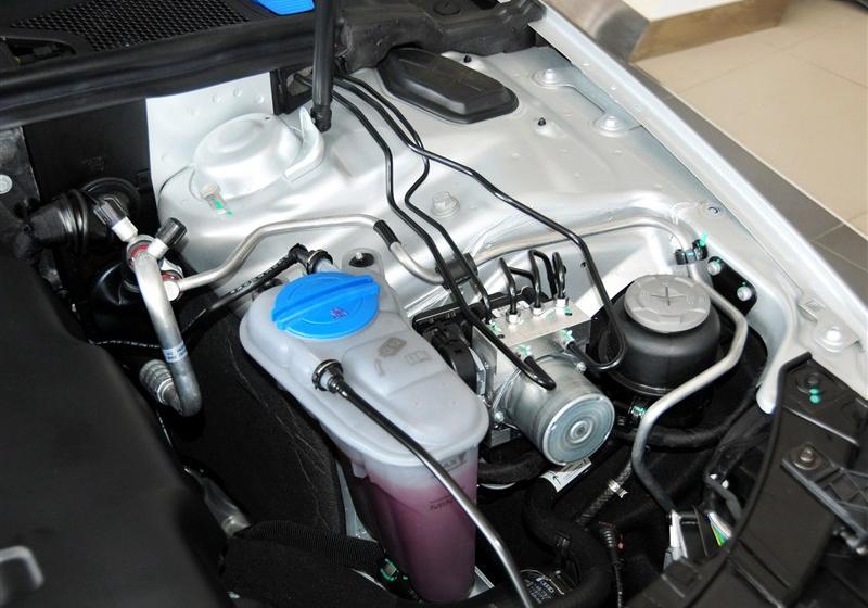 2012款 2.0 TFSI 自動技術型