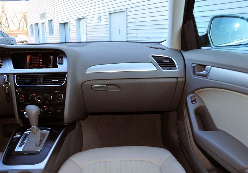 2012款 1.8 TFSI 自動舒適型