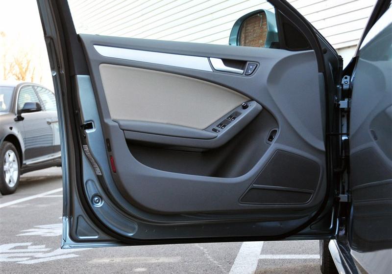 2012款 1.8 TFSI 自動舒適型