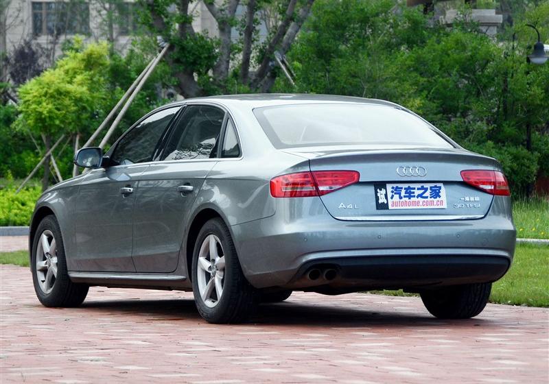 2013款 30 TFSI 自動舒適型