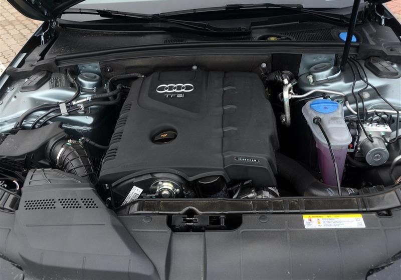 2013款 30 TFSI 自動舒適型