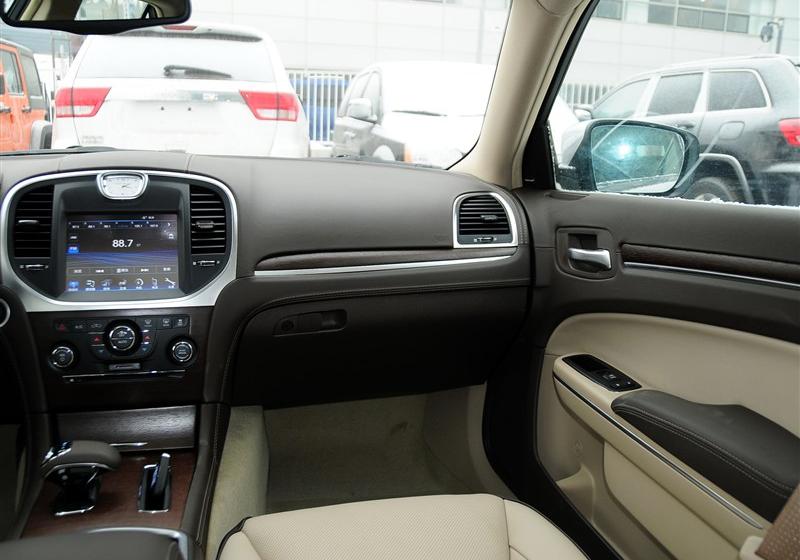 2013款 3.6L 尊崇版