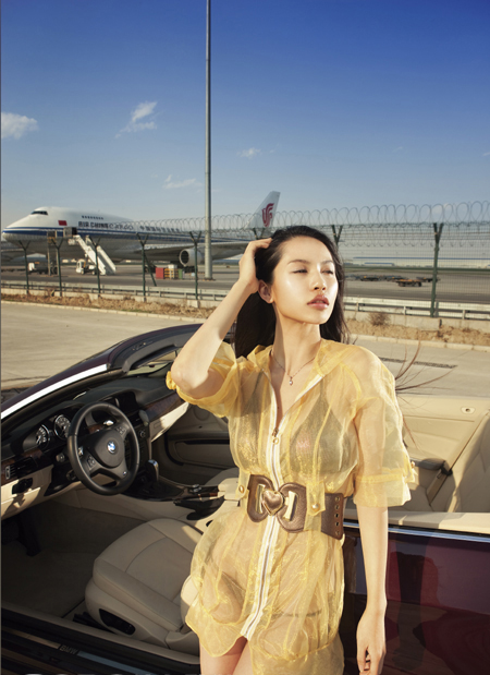 BMW與比基尼美女