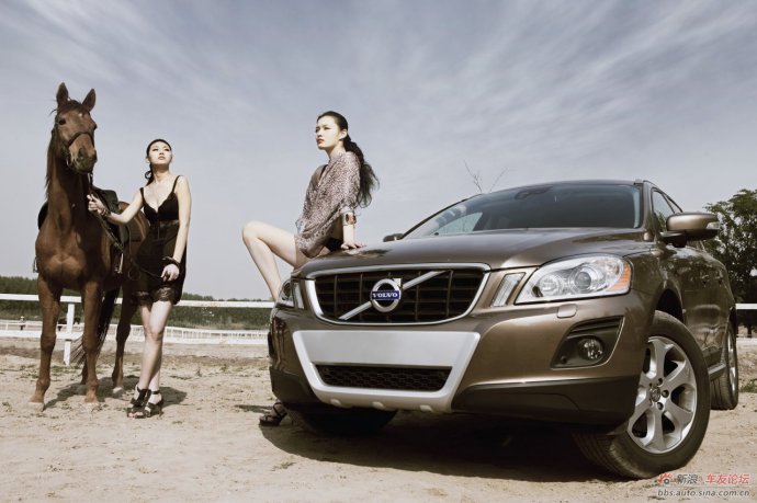 三大冠軍模特性感演繹時尚