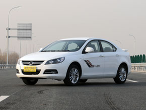 運動范兒家用車 試駕江淮和悅1.5L MT運動版 卓眾汽車網