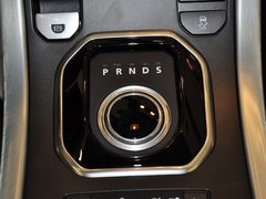 路虎  極光 2.0T AT 掛檔把手特寫