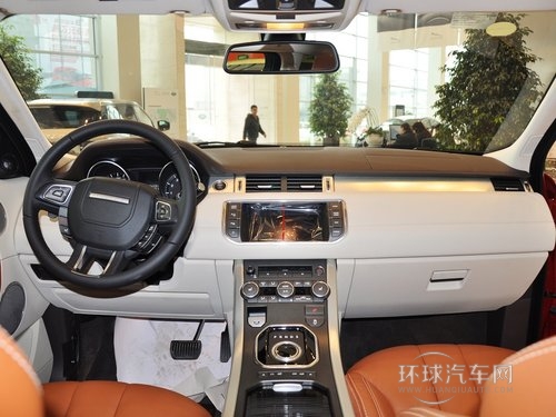 路虎  極光 2.0T AT 中控臺整體