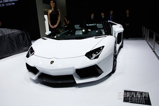 蘭博基尼Aventador LP700-4 ROADSTER 