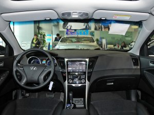 索納塔八 2013款 2.0L 自動(dòng)領(lǐng)先版