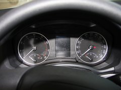 斯柯達  1.6L 手動 方向盤后方儀表盤