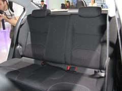 華晨中華  1.5L 手動 右后車門儲藏區特寫