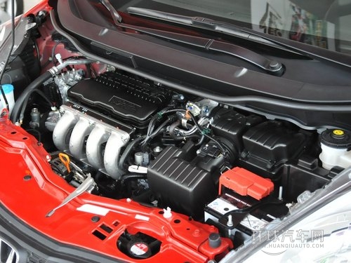 廣汽本田  飛度 1.3L MT 發(fā)動機主體特寫