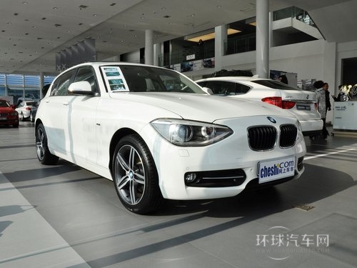 寶馬(進(jìn)口)  125i 2.0T 車輛右側(cè)45度角