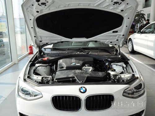 寶馬(進(jìn)口)  125i 2.0T 發(fā)動(dòng)機(jī)局部特寫
