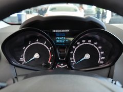 長安福特  三廂 1.5L DCT 方向盤后方儀表盤