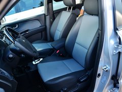東風悅達起亞  2.0 Premium 前排車頂中央特寫